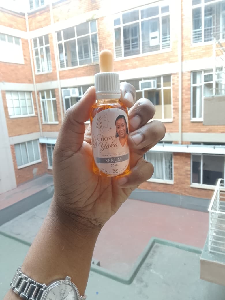 Glow Yaka Gloria Serum 30ml dropper bottle